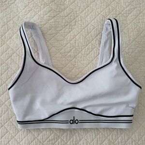 ALO Yoga Airbrush Heart Throb bra - size S